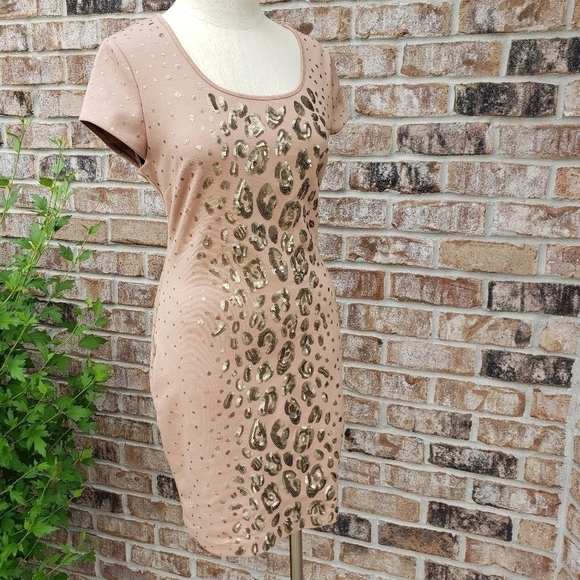 BCBGMAXAZRIA Cap sleeves Sequin Fitted Dress M - Picture 2 of 7